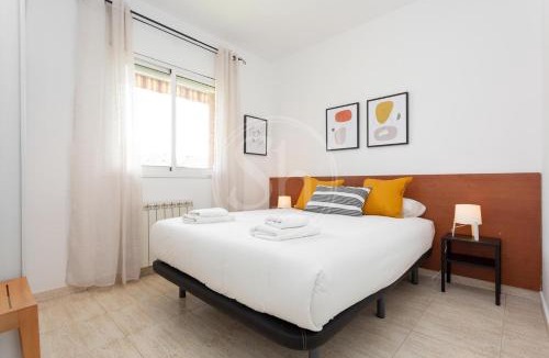 El Clot Apartment | Apartment with Balcony near Glòries
