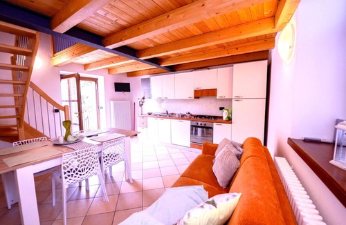 Arco House | Apartment with Balcony