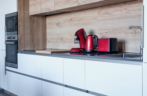 Saint-Avertin Apartment | Apartment with Cher river view, 4/6 people, south Tours + parking and terrace