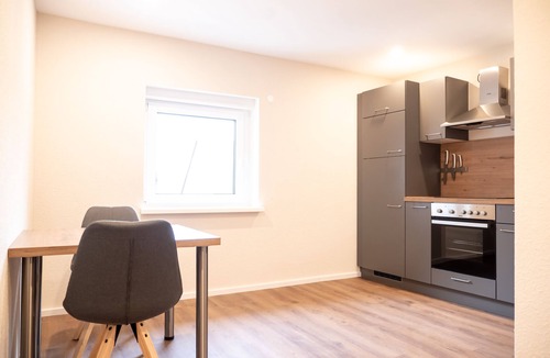 Neudorf Apartment | Apartment with kitchen and bathroom