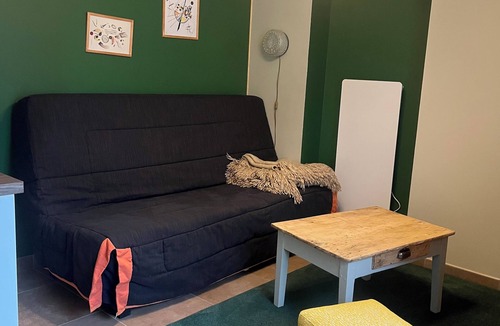 Arandon-Passins Apartment | Apartment with terrace for 2 people Le nid du phénix 38 in the countryside
