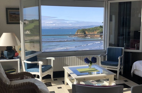 Douarnenez Apartment | Apartment with garden and amazing view of the bay - Direct access to the beach
