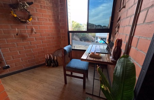 Cali Apartment | Apartment with high-speed internet and a supermarket next door