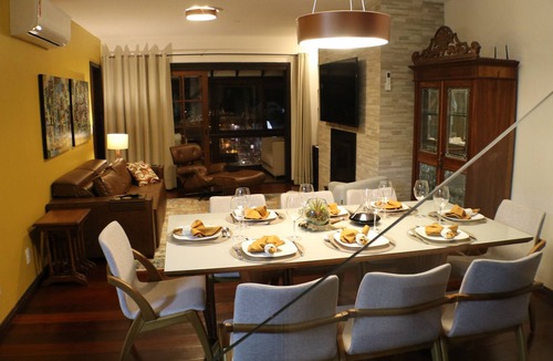 Centro Apartment | APARTMENT WITH JACUZZI IN BORGES
