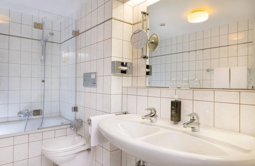 Lueneburg Apartment | Apartment with kitchenette and bathroom