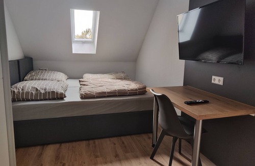 Leimen Apartment | Apartment with kitchen, bathroom and 2 bedrooms