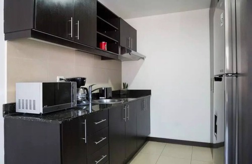 La Floresta Apartment | Apartment with panoramic view of the Pichincha volcano 1004