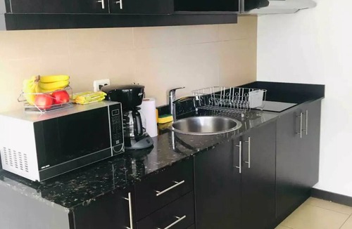 La Floresta Apartment | Apartment with panoramic view of the Pichincha volcano 1004