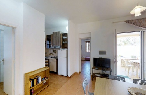 Chiesiola Villa | Apartment with pool and garden. Pergola Villa Oleandro in Vieste, also with dog