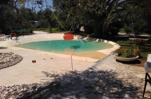 Chiesiola Villa | Apartment with pool and garden. Pergola Villa Oleandro in Vieste, also with dog