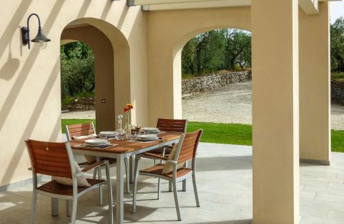 San Rocco Apartment | Apartment With Pool In Vinci Hills