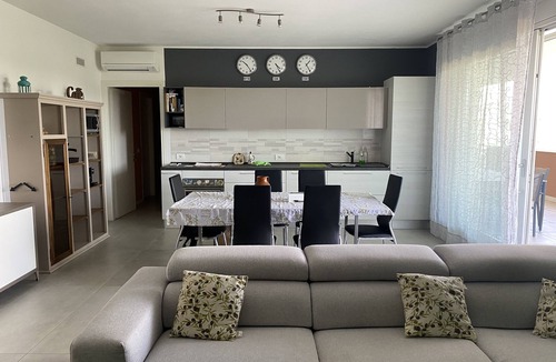 Limena Apartment | Apartment with private parking