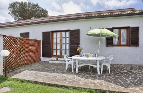 Capoliveri Apartment | Apartment with terrace and garden - Appartamento Elba 5