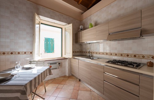 Alghero Old City Apartment | Apartment with terrace and view of the sea