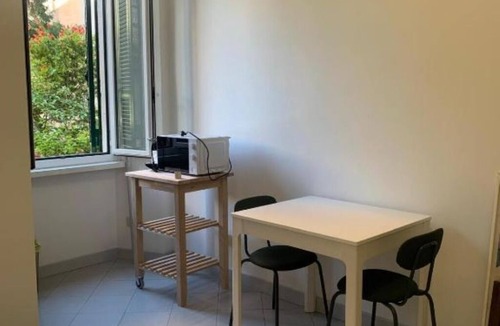 Trionfale Apartment | Apartment within walking distance of the Vatican Museums. Central and served by transportation and metro