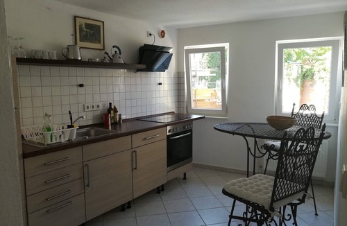 Oberursel Apartment | Apartment 'Wohnung 55 Qm' with Shared Terrace and Wi-Fi