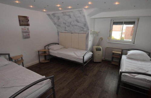 Stuttgart Apartment | Apartment Zuffenhausen