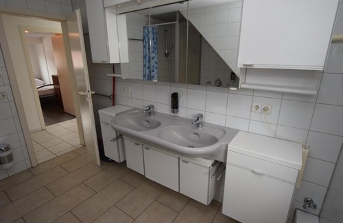 Stuttgart Apartment | Apartment Zuffenhausen