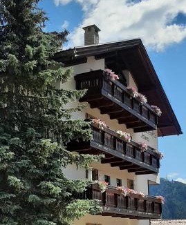 Colfosco Apartment | Apartments Antares