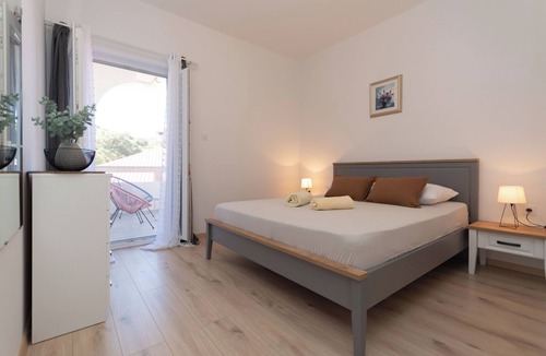 Jakisnica Apartment | Apartments Beachfront Jakišnica (122481-A3) - Jakisnica