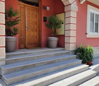 Dobrota Apartment | Apartments Bogdanovic