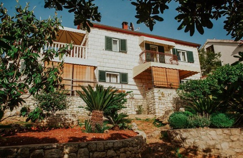Splitska Apartment | Apartments Doulos