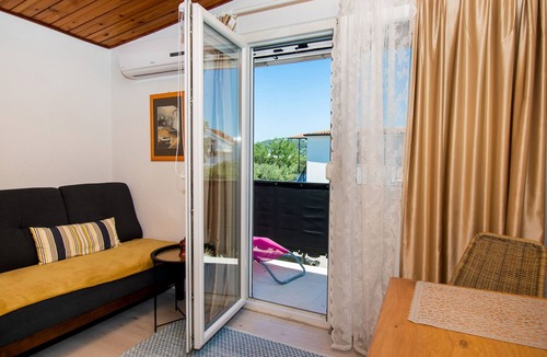 Jezera Apartment | Apartments Snježana (21551-A2) - Jezera - island Murter
