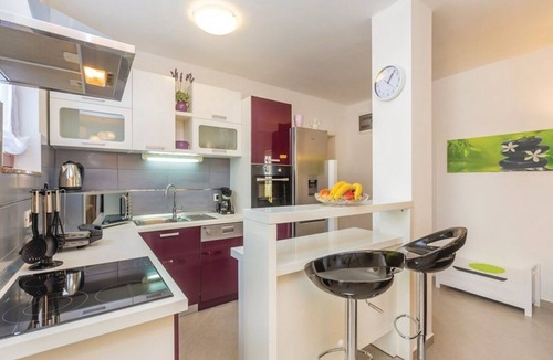 Cesarica Apartment | Apartments Ivni