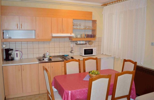 Punat Apartment | Apartments Mira, (15267), Punat, hr