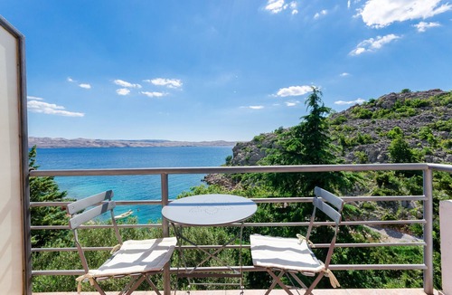 Ribarica Apartment | Apartments Mladen (61131-A2) - Karlobag