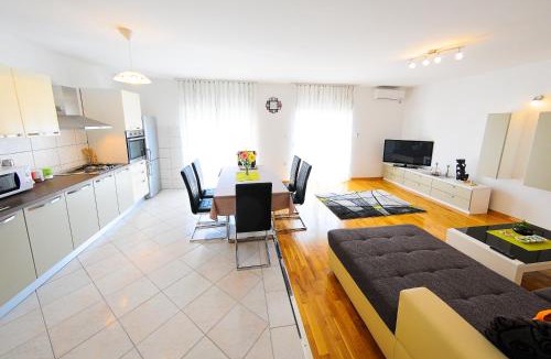 Stobrec Apartment | Apartments Rajic