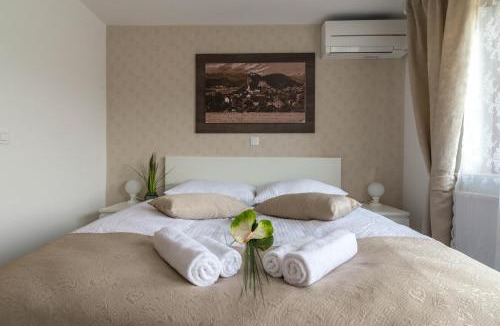 Zasip House | Apartments & Rooms Aleksandra