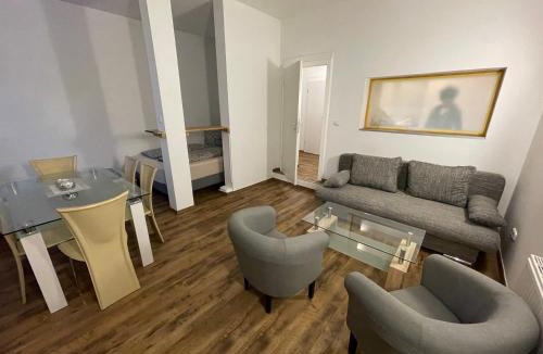 Strehlen Apartment | Apartments Strehlen