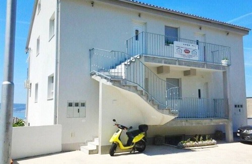 Novi Vinodolski Apartment | Apartments Suzana, (15518), Novi Vinodolski, hr