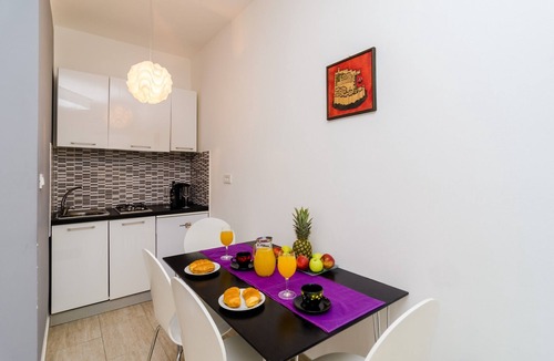 Brasina Apartment | Apartments Versus- Comfort Studio Apartment with Terrace