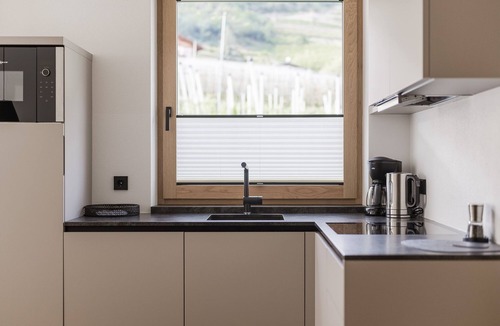 Lagundo Apartment | Apartsuites Rosengarten: luxury apartment with private infrared sauna and pool