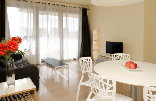 Penya-roja Apartment | ApartUP Blue Opera View