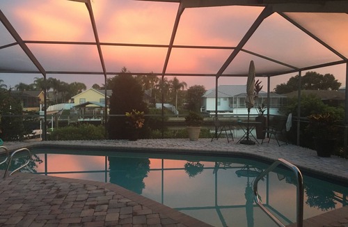 Apollo Beach House | Apollo Beach Waterfront 3BR — Private Dock, Heated Saltwater Pool & Kayaks