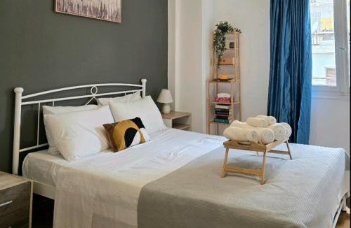 Filopappou Apartment | Apollonas