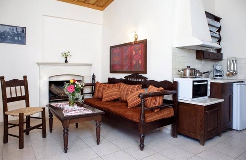 Theodhora House | Aposperitis Traditional Guesthouse