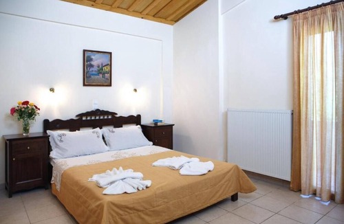 Theodhora House | Aposperitis Traditional Guesthouse