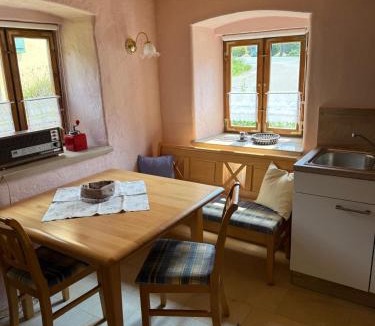Solnhofen House | Apostel Haus