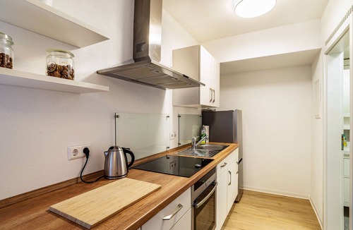 Oberderdingen Apartment | Aposto Apartment 1 with Private Terrace and Wi-Fi
