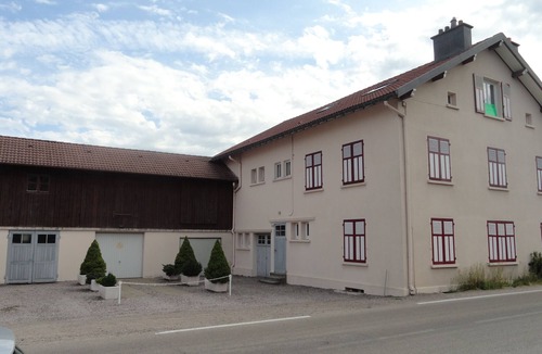 Xonrupt-Longemer Apartment | App 65M2 wifi 4/6 pers 2ch 2wc refurbished, quiet, large volume, village center