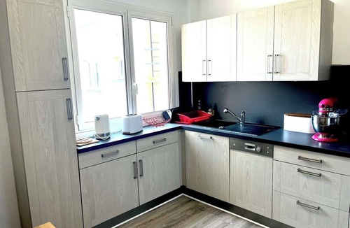 Aurillac Apartment | App 94 m², balcony, elevator, 2 bedrooms, sleeps 4
