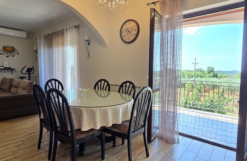 Buici Apartment | App Poesia in Kadumi