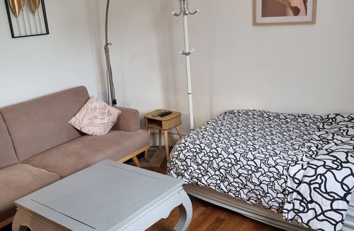 Sainte-Catherine Apartment | Apparently 2 rooms, close to the CH of Arras