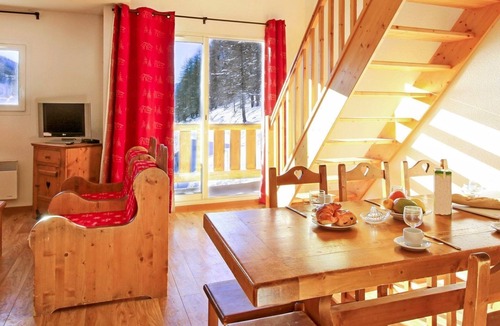 Allos Condo | Appart authentique | 50m de la navette
