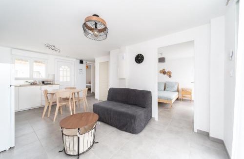 Braud-et-Saint-Louis Apartment | Appart' Jacinthe d'eau - clim & terrasse - Chelona'Loc
