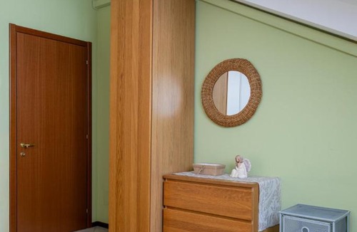 San Giuliano Milanese Apartment | Appartamento panoramico